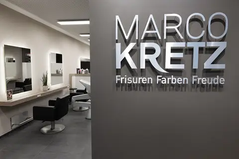 Empfang und Bedienplätze